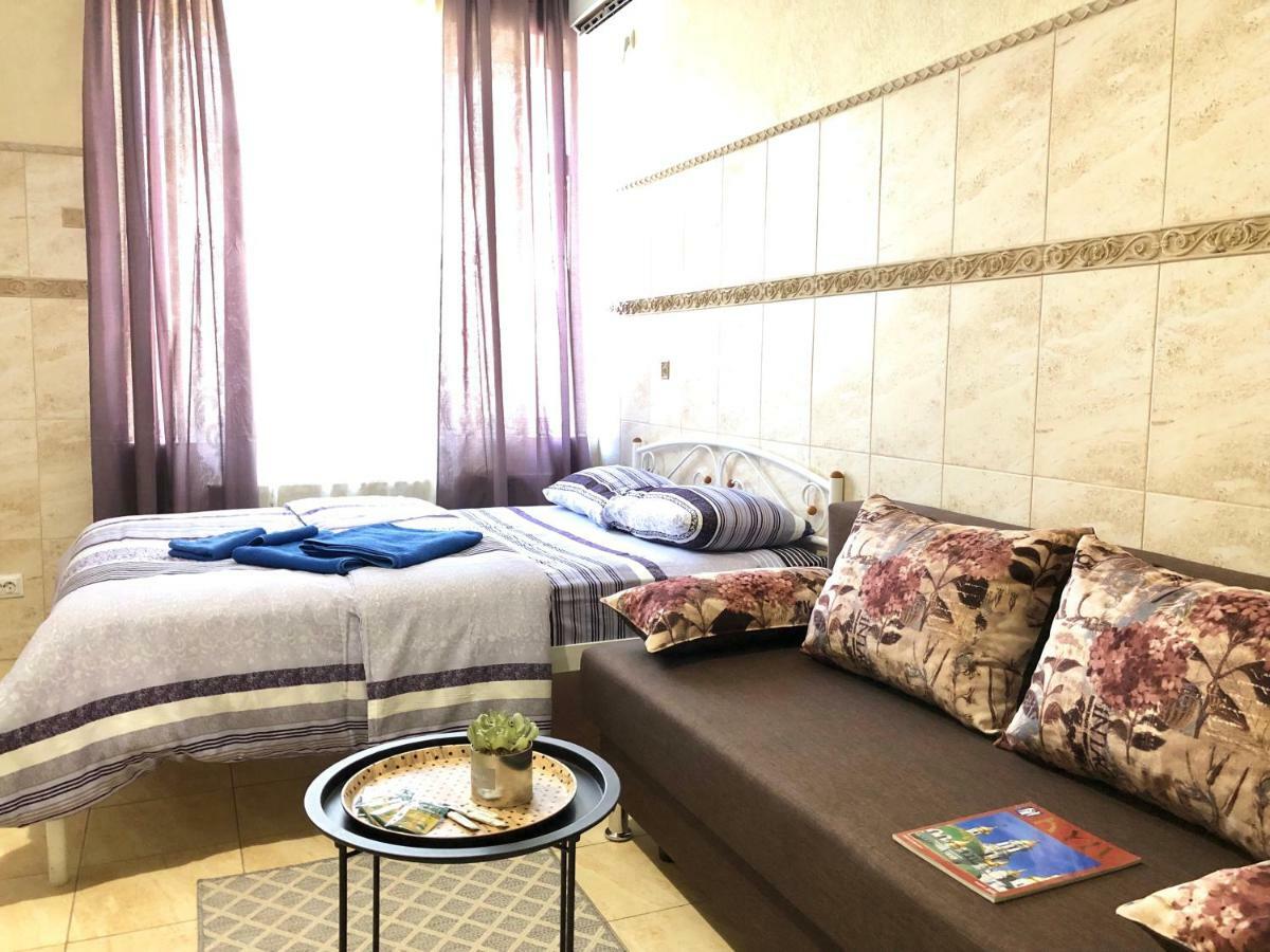 Modern Aparthotel Near Metro Pecherska 基輔 外观 照片