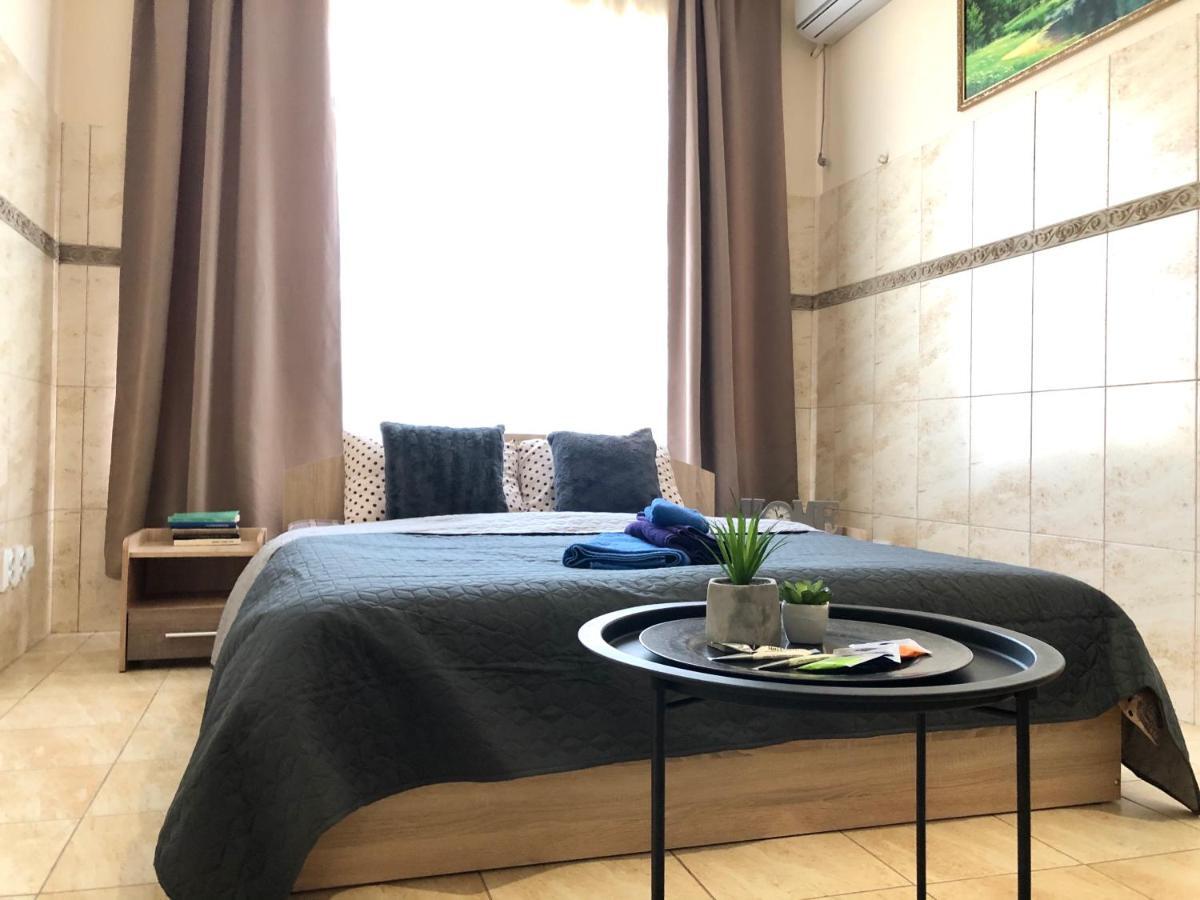 Modern Aparthotel Near Metro Pecherska 基輔 外观 照片