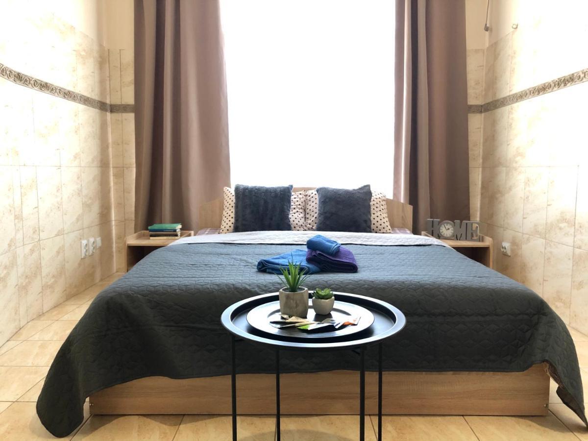 Modern Aparthotel Near Metro Pecherska 基輔 外观 照片